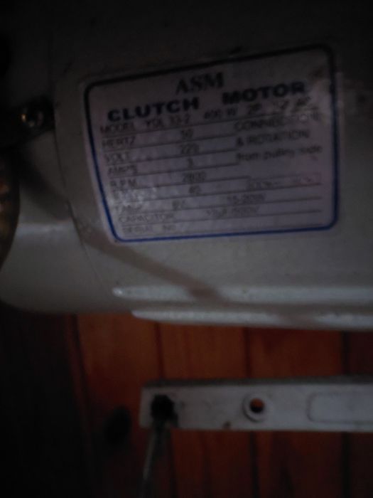 Продам промислову швейну машинку Sibura