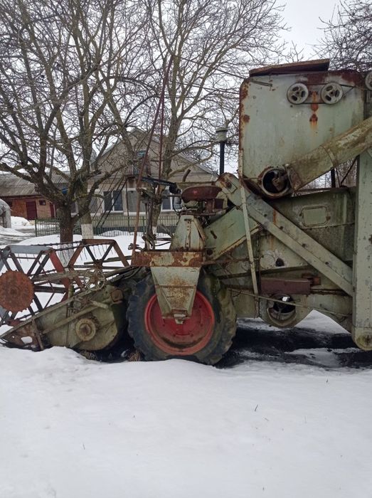 продам комбайна ціна договірна