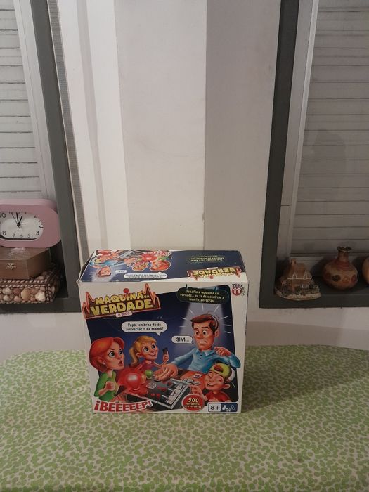 Vendo Jogo Máquina da Verdade a pilhas muito bonito como novo