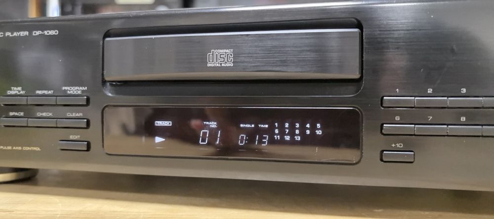 CD-програвач Kenwood DP-1060