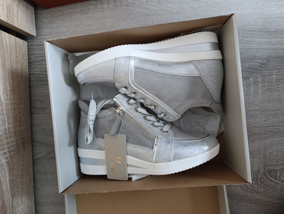 Buty damskie nowe  sneakersy CCC Jenny Fairy 38