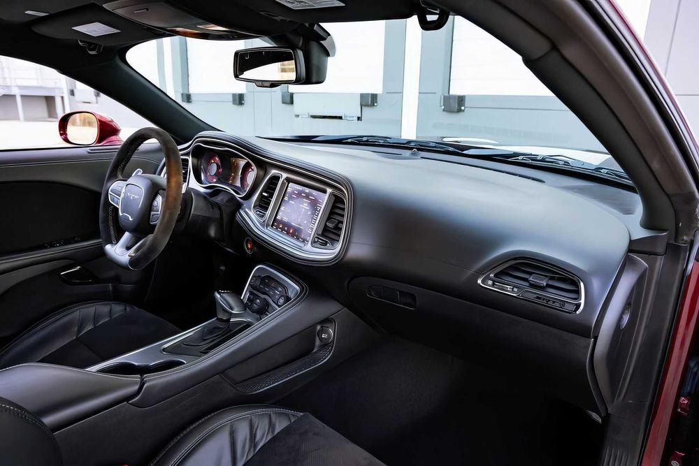 Dodge Challenger      2021