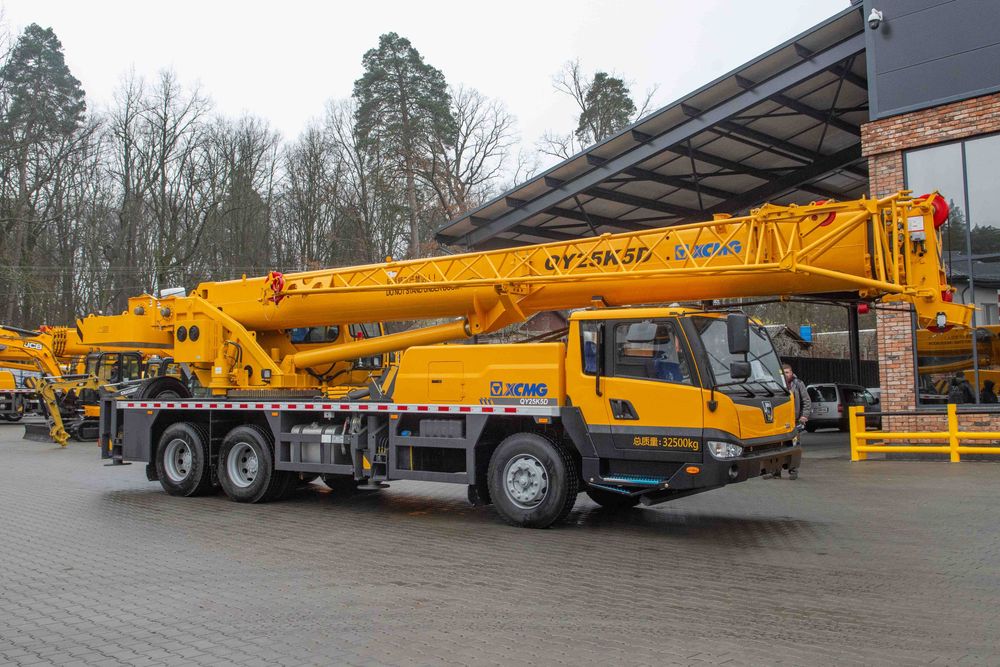Автокрани XCMG від 25 до 100 тон