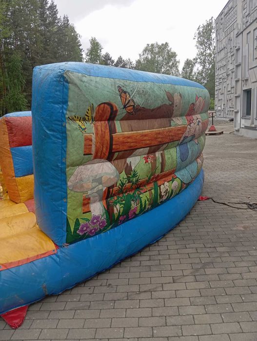 Dmuchaniec tor przeszkód