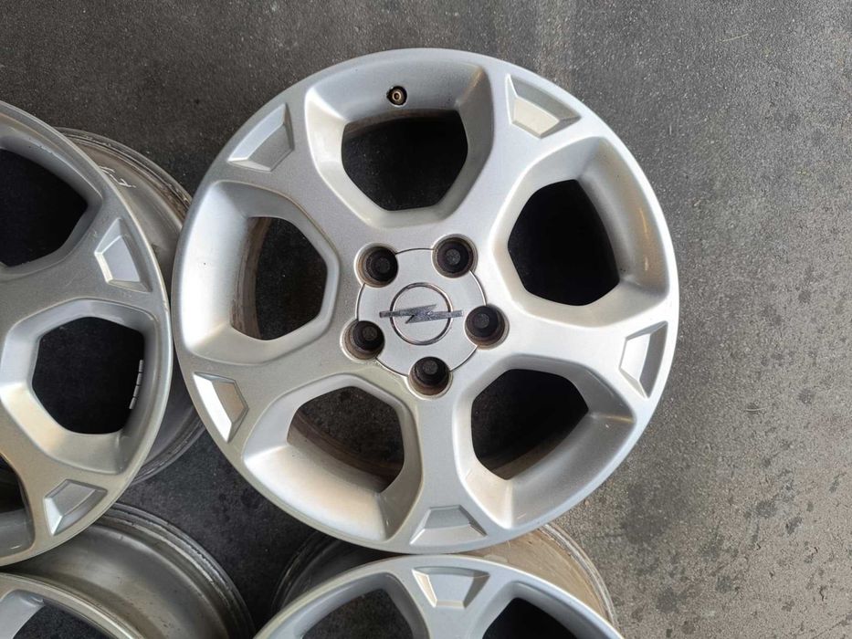 Felgi Aluminiowe Opel 16'' 5x110 et49 7j Ronal F7