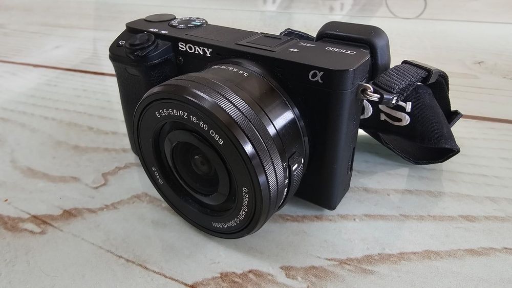 Sony a6300 Kit + Torba | Stan Idealny, Bezlusterkowiec 4K, Komplet