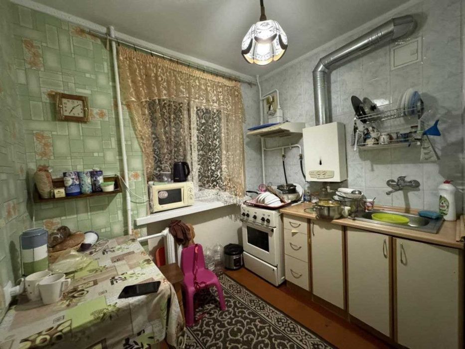 Чудова роздільня 2 кімнатна квартира Південно-захід, 48м Хороший стан