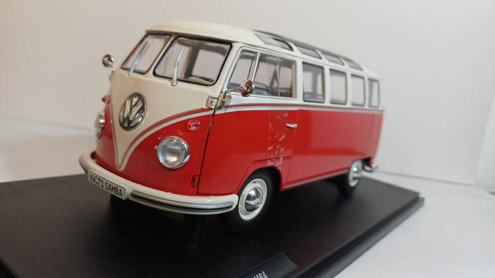 1/18 VW T1 pão de forma Samba - Solido