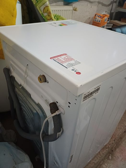 Пральна машина із сушаркою LG/стиральная машина с сушкой на 8 кг