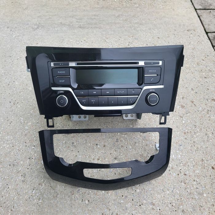 Штатна автомагнітола Nissan X-Trail T32 / Qashqai J11 магнитола 2020