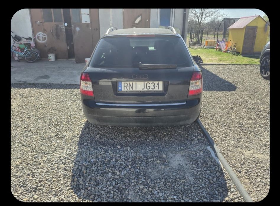 Audi a4b6 avant .