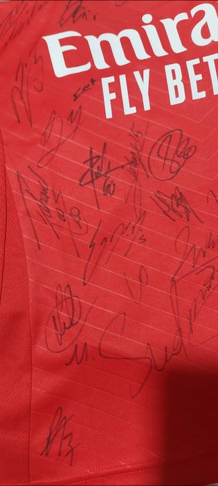 T-shirt Benfica Autografada