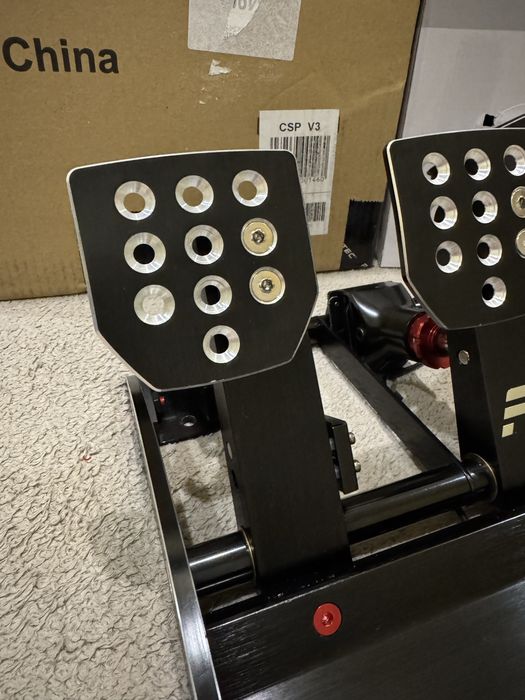 У наявності! Fanatec V3 Pedals (PC/PS/Xbox)