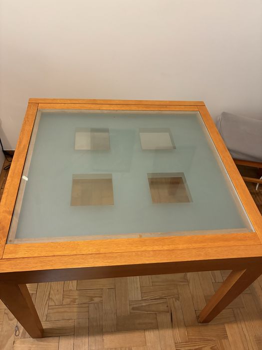 Conjunto de jantar com mesa extensivel e 4 cadeiras