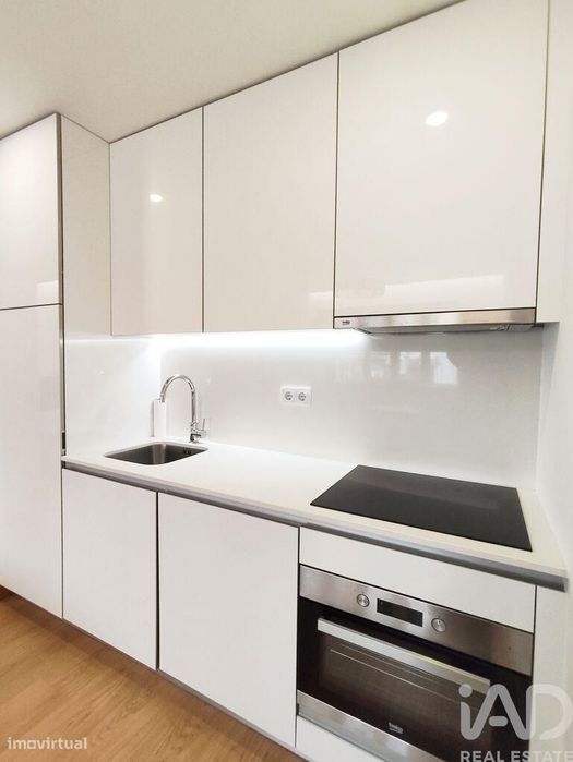 Apartamento T1 em Cedofeita, Santo Ildefonso, Sé, Miragaia, São Nicola