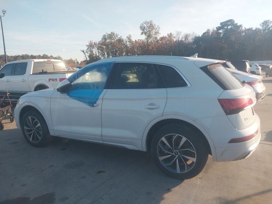 Разборка Audi Q5 80A LS9R капот бампер фара крыло рест диск стоп дверь