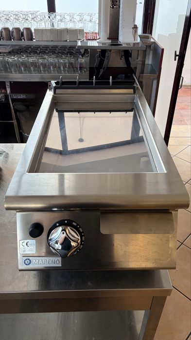 Chapa de Grelhar Profissional Mareno (Série 700) - Estado Impecavel!