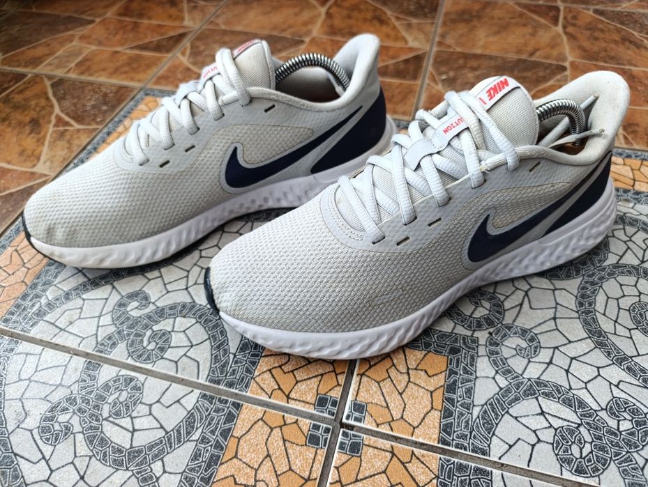 Nike 42-42.5см. чоловічі спортивні кросівки.