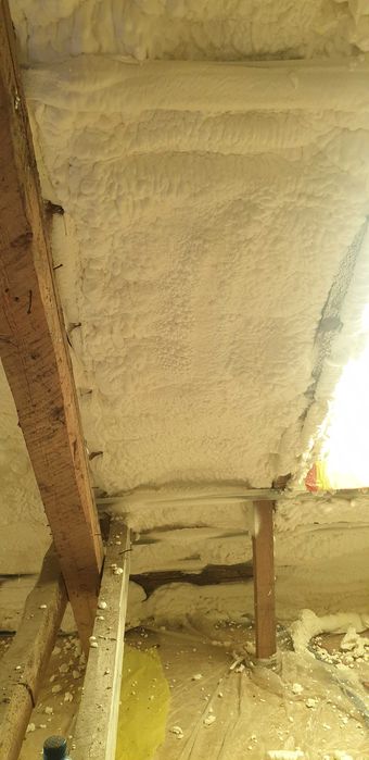 Izolacja pianą PUR – profesjonalnie, szybko i skutecznie!