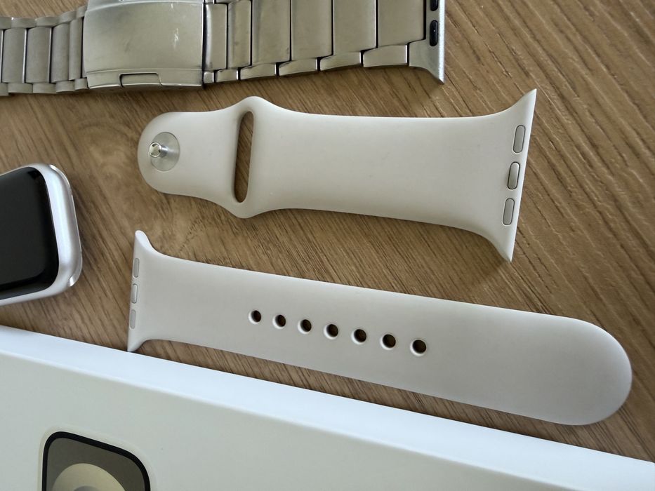 Apple Watch 9 LTE eSIM 45mm + bransoleta tytanowa