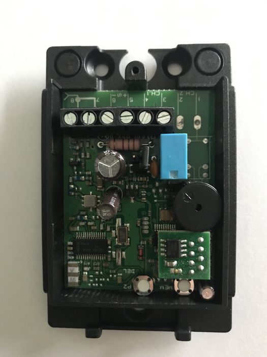 TOUSEK Sterownik 2x radio do sterowania bram RS 868 plus 3 piloty