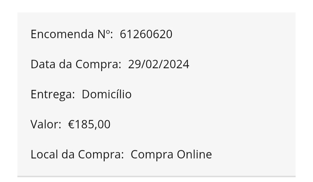 Secretária de canto Branca com 3 modolos de parteleiras,