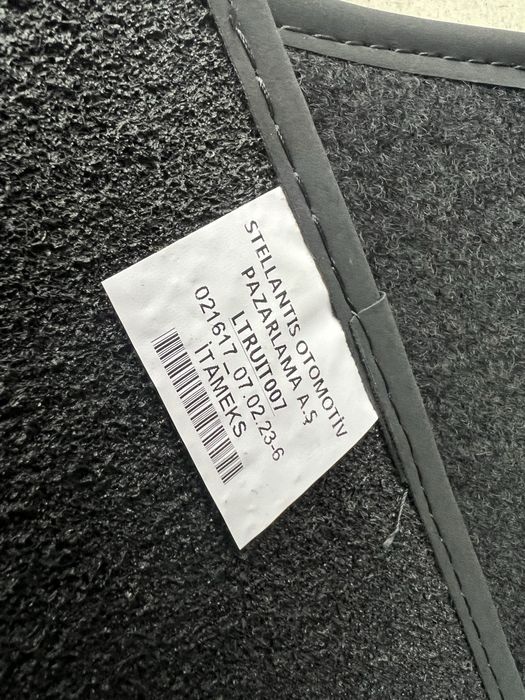 Комплект НОВИХ килимків Peugeot 3008 ОРИГІНАЛ