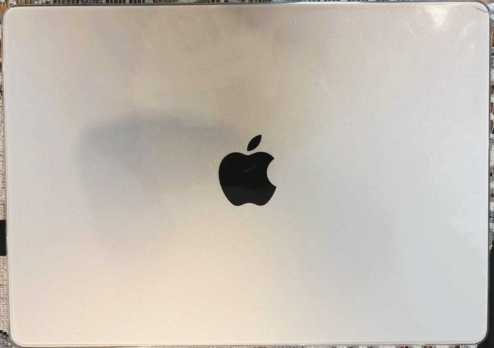 MacBook Pro 14" (M3 Pro, 18 GB RAM / 512 GB SSD) – jak nowy!