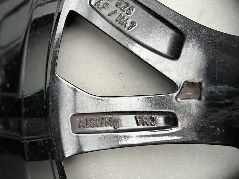 Felga aluminiowa Vega 18" Superb III