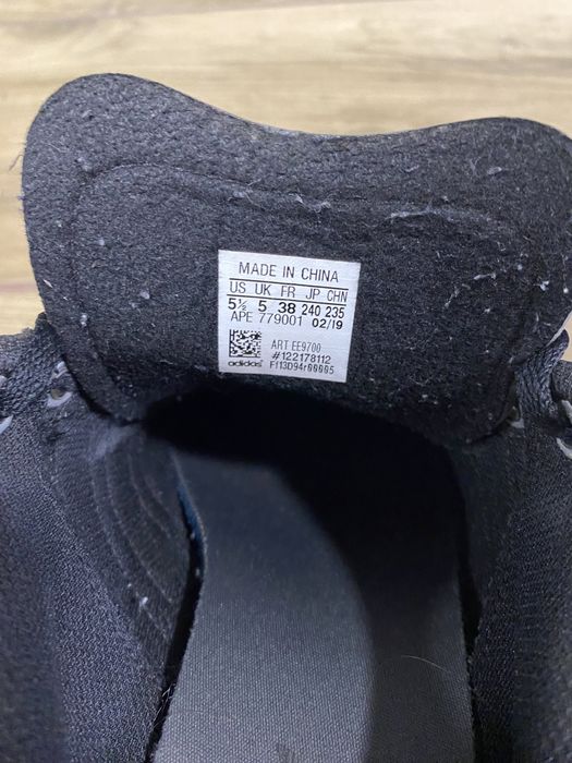 Шкіряні кросівки Адідас 38 розмір