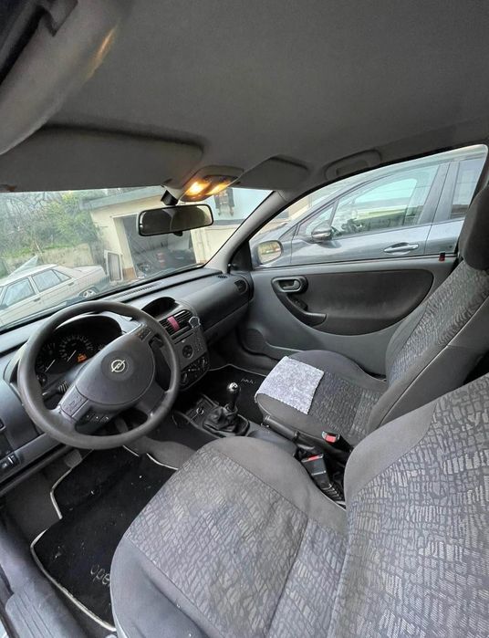 Opel corsa c 2001 1.0