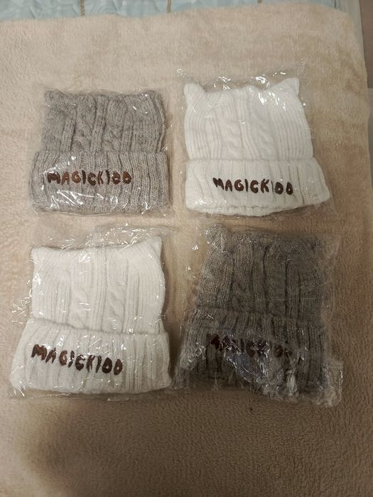 Дитячи шапочки,и рукавички