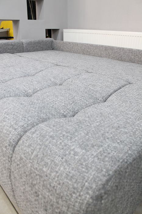 Стильний,модний,зручний диван.