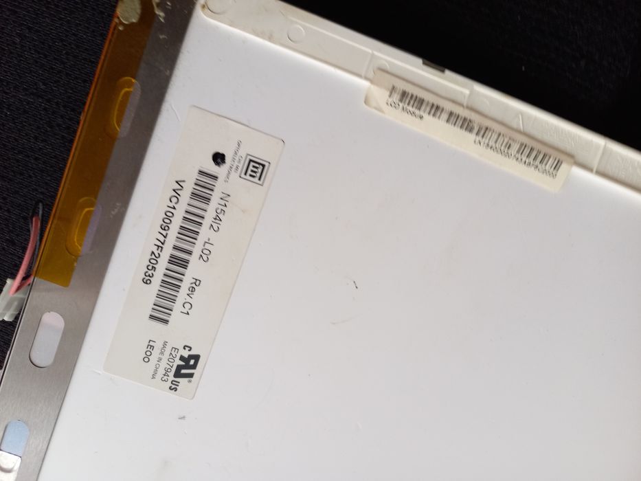 Ecras para portateis 10 euros cada