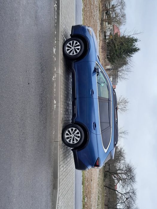 Subaru outback niebieski