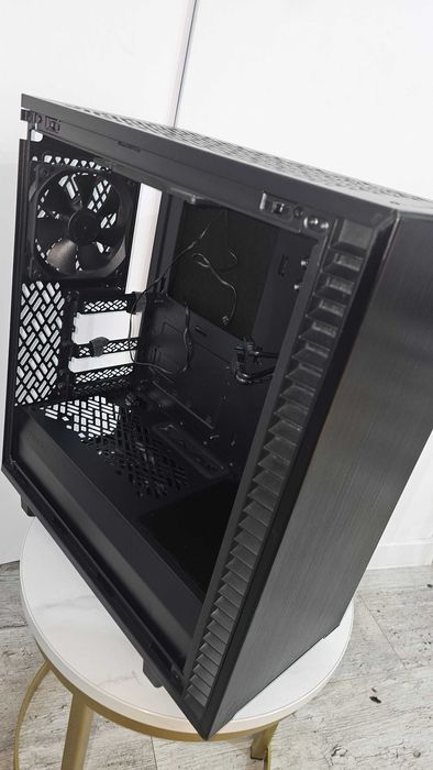 Obudowa Fractal Design Define 7 Compact Solid Czarna