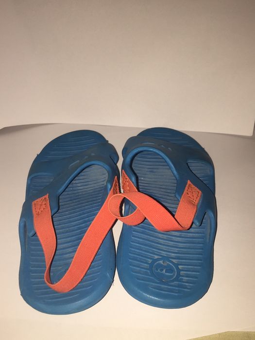 Дитячі сандалі