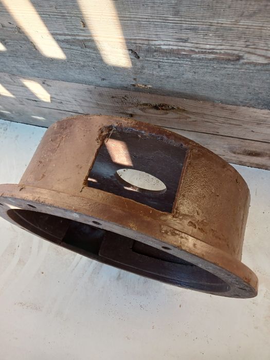 Продам перехідна проміжутка з двигуна Т-25 під газоновську коробку