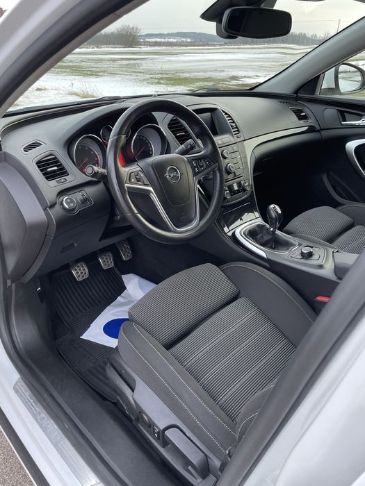 Opel Insignia 2.0 Turbo 4x4 Benzyna