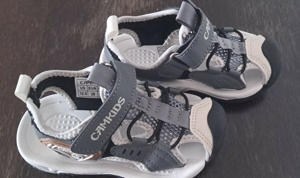Buty chłopięce r.28 nowe