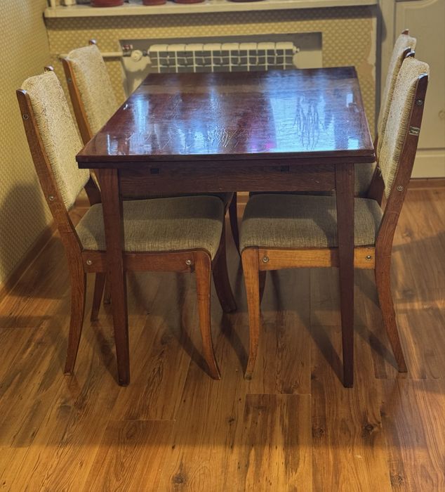 Комплект стіл та 4 стільці