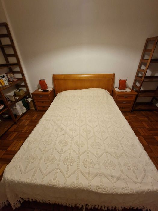 Quarto cama com cabeceiras (URGENTE)