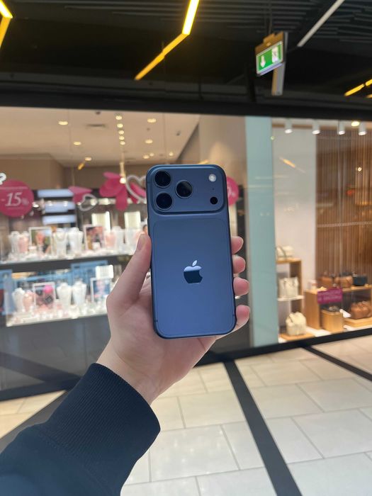 iPhone 17 Pro 256 GB Deep Blue eSIM | Jak nowy!