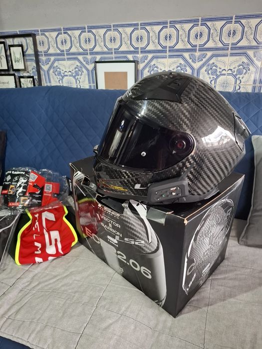 Capacete ls2 vector II carbon gloss