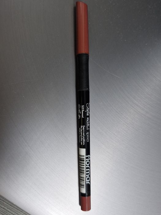 Олівець для губ Flormar,  стійкий