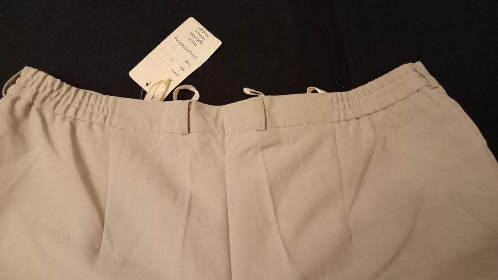 Eleganckie damskie spodnie w bezowym kolorze firmy MARIA