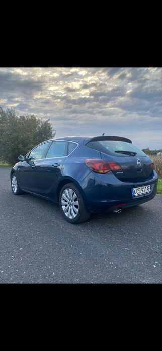 Opel Astra J 1.4 turbo wyposażenie COSMO