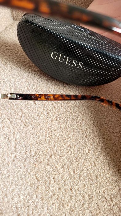 Okulary przeciwsłoneczne panterka Guess GUT329 Gld-43+etui