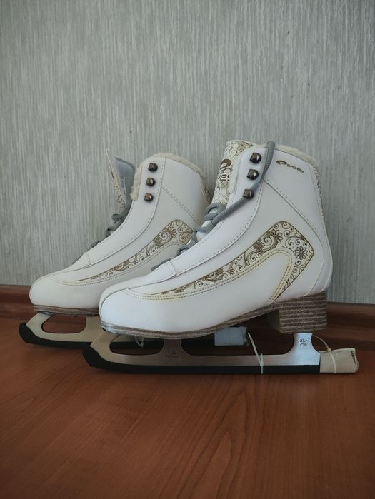 Łyżwy figurowe rozmiar 37/38 ocieplane damskie FEMINI Spokey