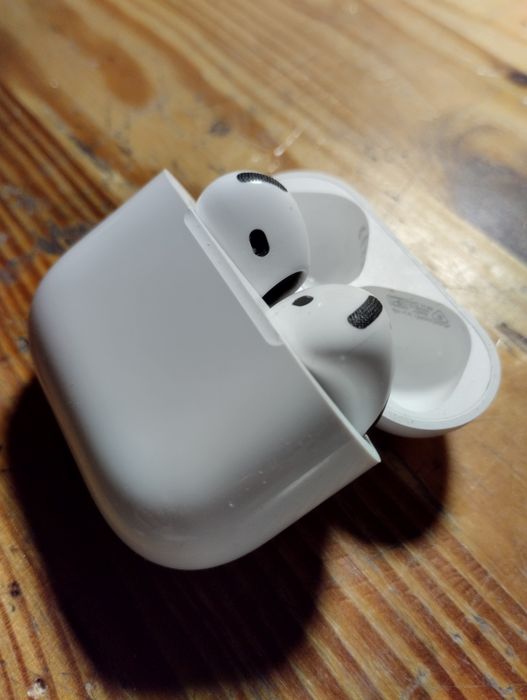 Apple AirPods 4 (ANC) навушники з активним шумоподавленням